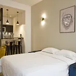 Pick A Flat - Rue De Navarin Apartment / Place Saint Georges