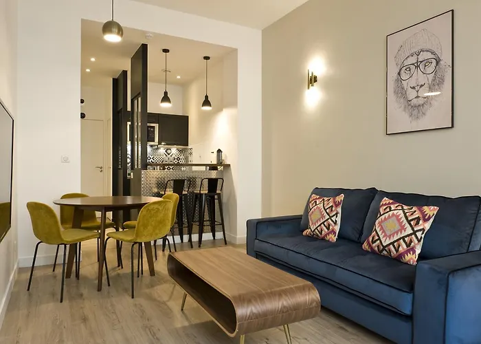 Pick A Flat - Rue De Navarin Apartment / Place Saint Georges