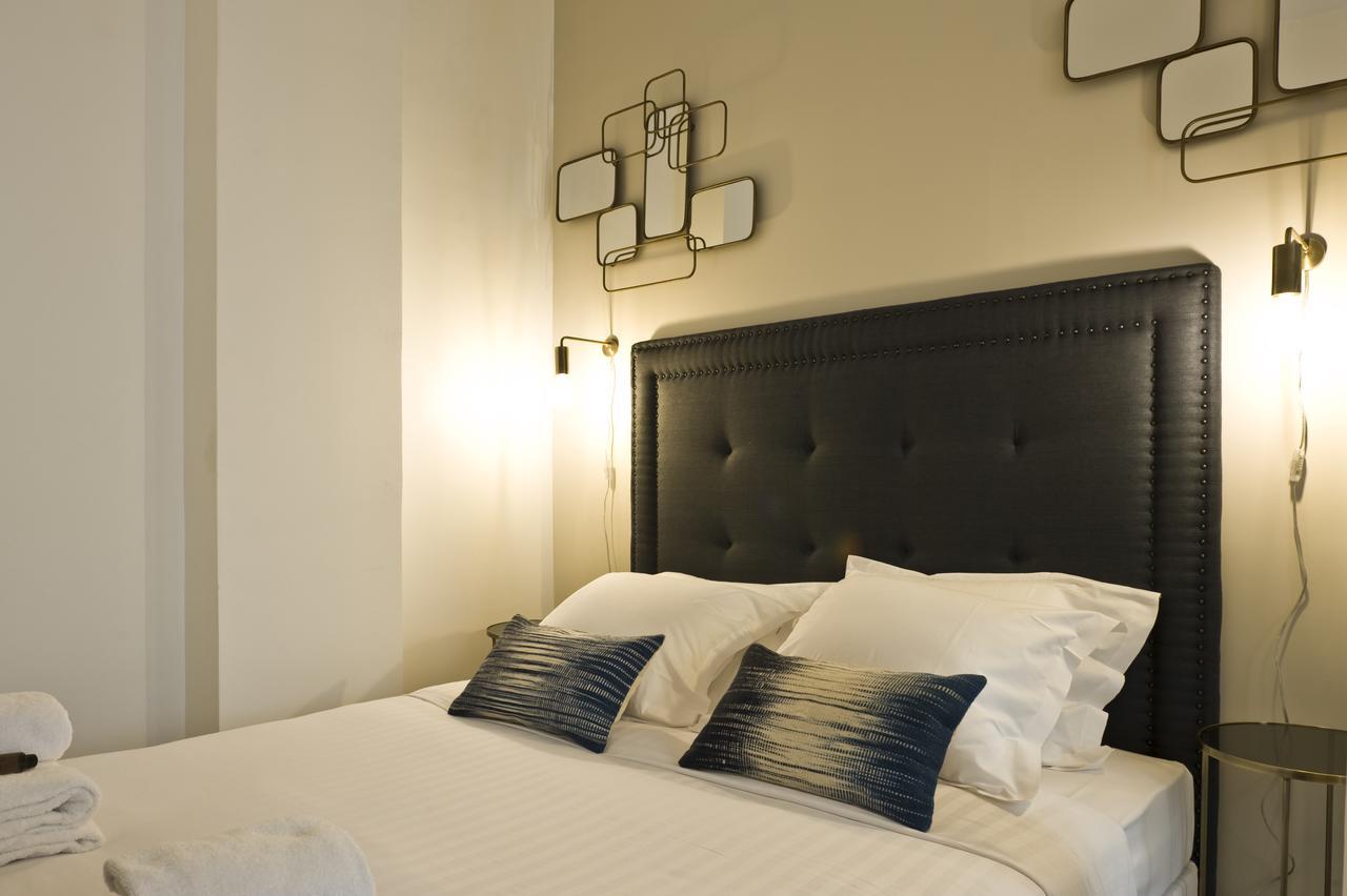 Pick A Flat - Rue De Navarin Apartment / Place Saint Georges Apartment